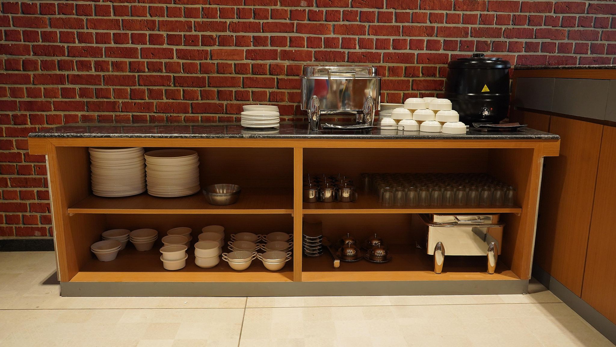 Food & Dining