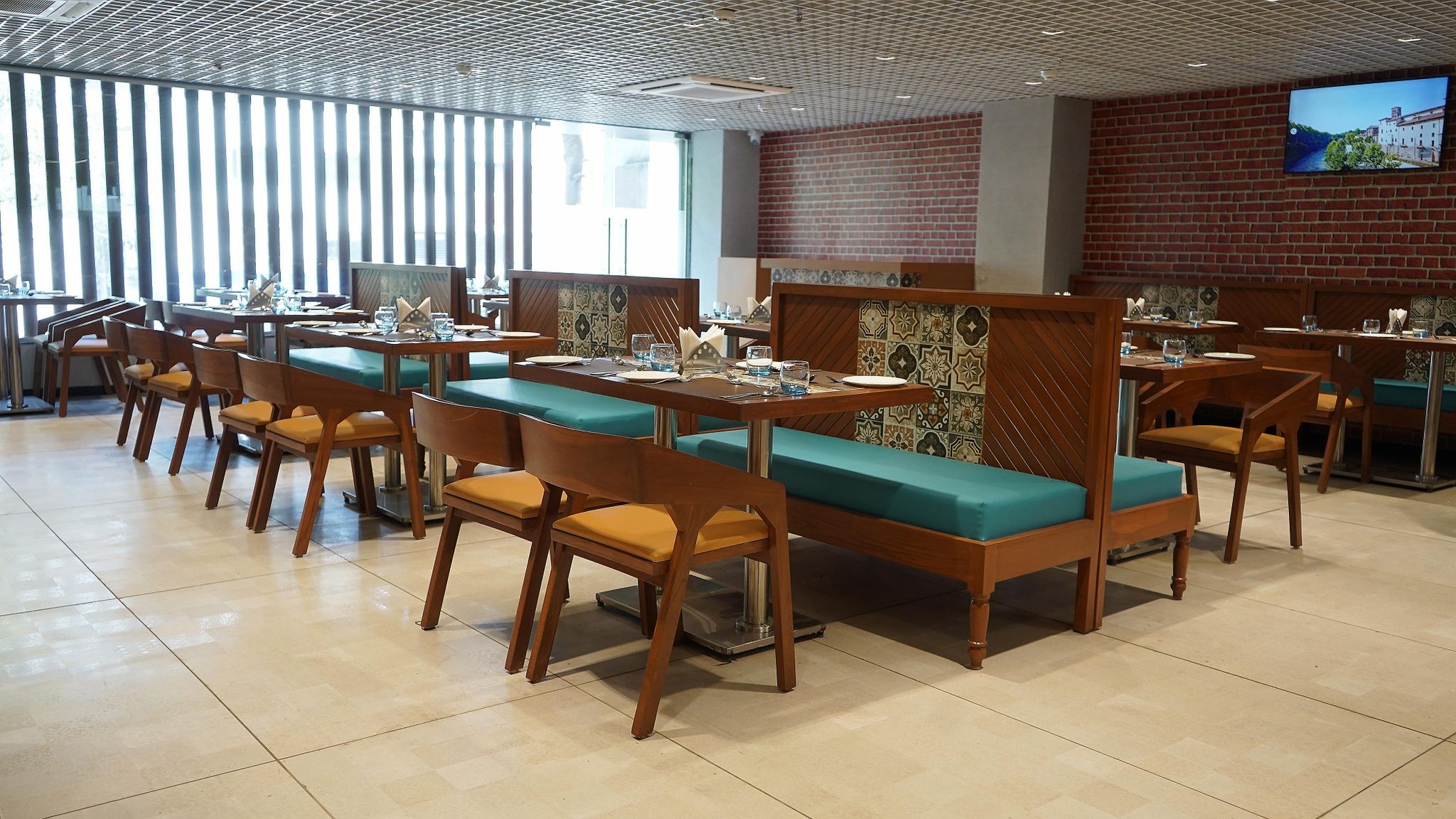 Food & Dining