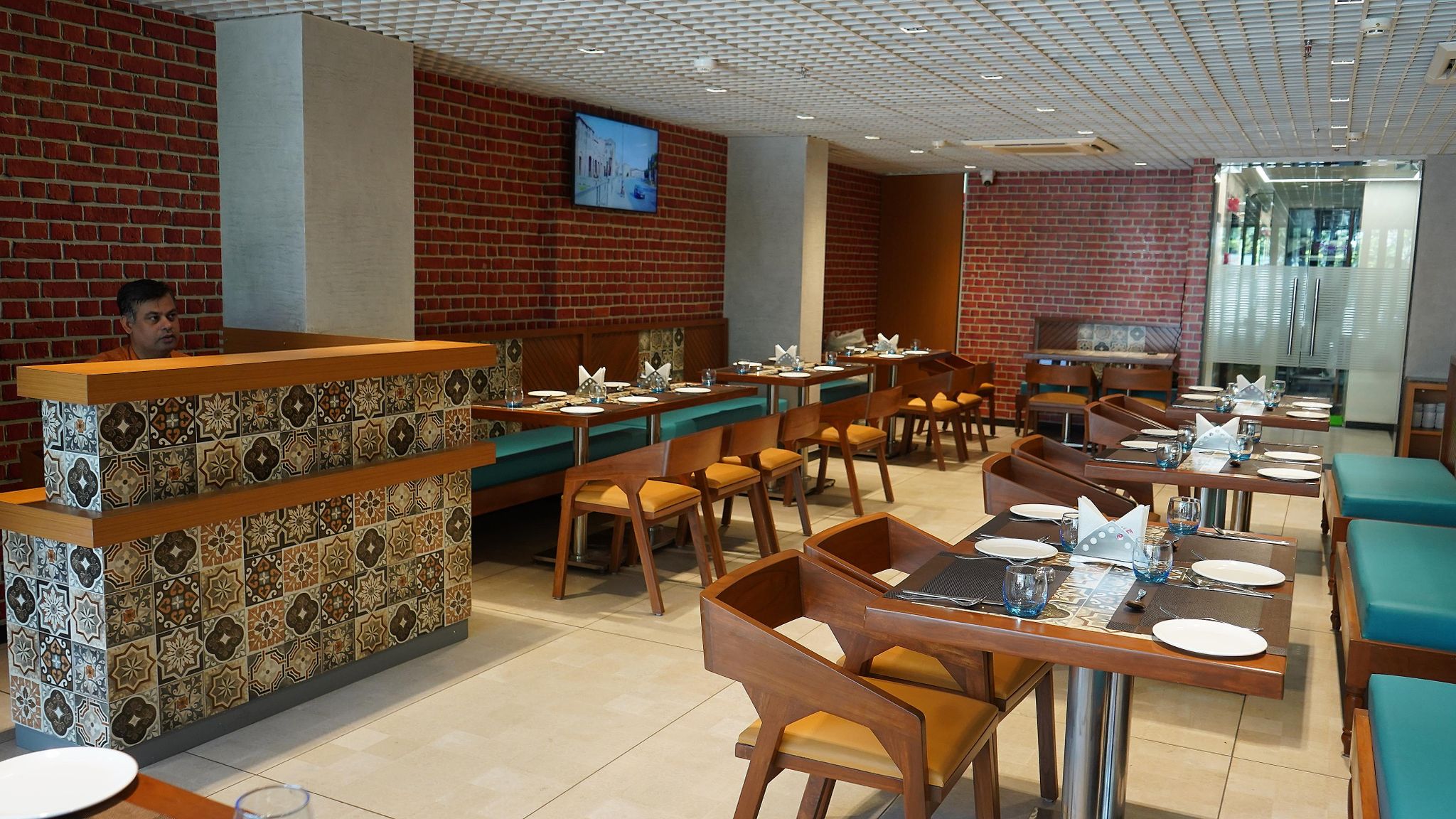 Food & Dining