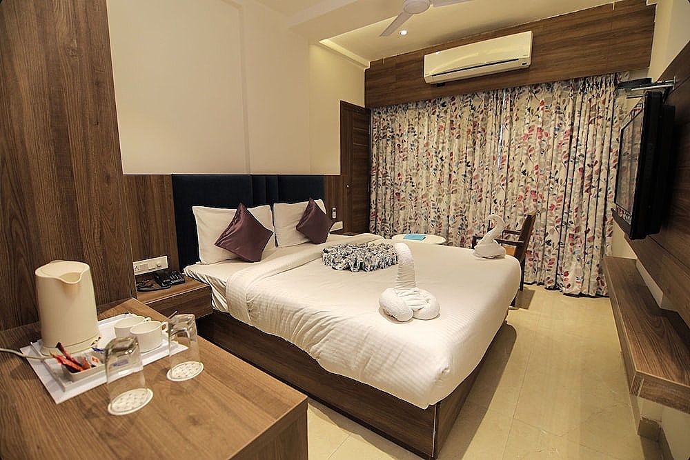 Hotel Mumbai House Express Udaipur Super Deluxe Room 7