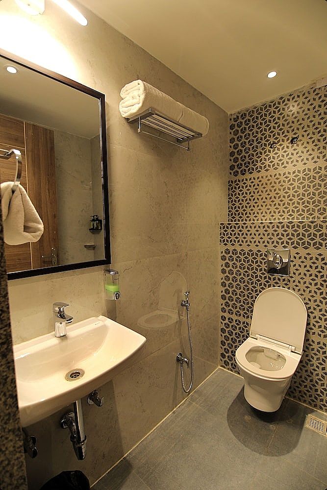 Hotel Mumbai House Express Udaipur Super Deluxe Room 10