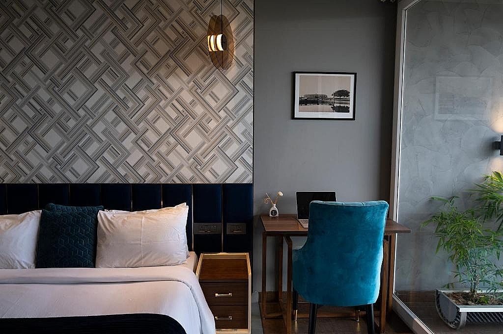 The Aldott Cyber City Prime Deluxe 5