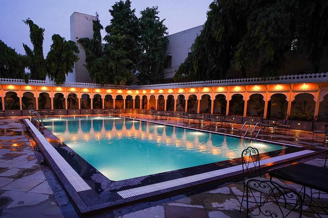 Pool