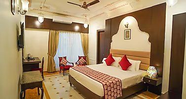 Trulyy The Amar Mahal Super deluxe Rooms 5