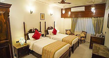 Trulyy The Amar Mahal Super deluxe Rooms 4