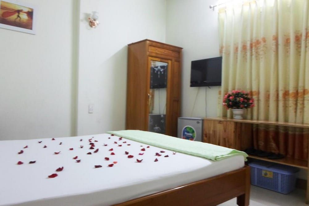 Lucky House Hotel Standard Double Room 2