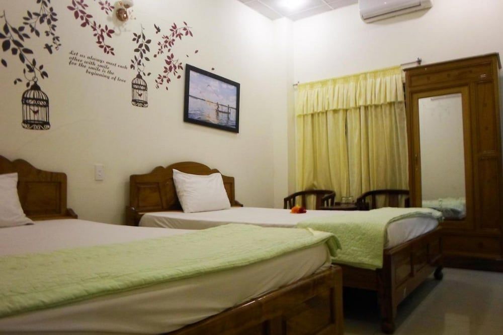 Lucky House Hotel Standard Double Room 3