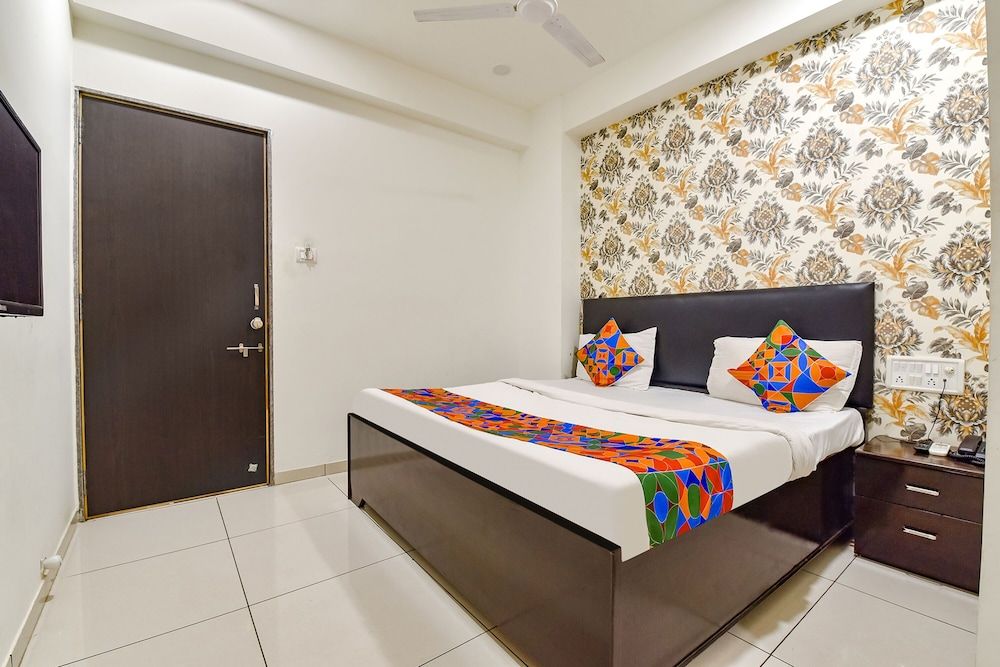 FabHotel Infinity - inside Infinity Arcade Pratapnagar Deluxe Room 6