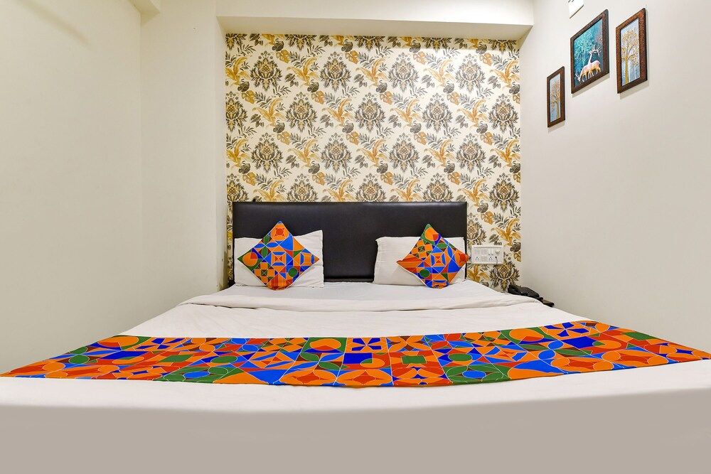 FabHotel Infinity - inside Infinity Arcade Pratapnagar Deluxe Room 7