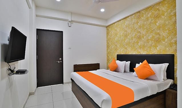 FabHotel Infinity - inside Infinity Arcade Pratapnagar Deluxe Room 3