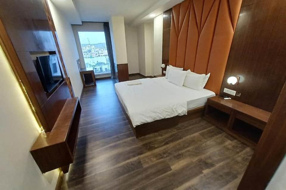 El DORADO Hotel Sky Bar & Club Deluxe Room 3