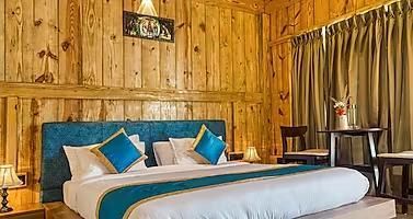 Pumpkin Hotel's Tusk N Woods Treehouse Cottages