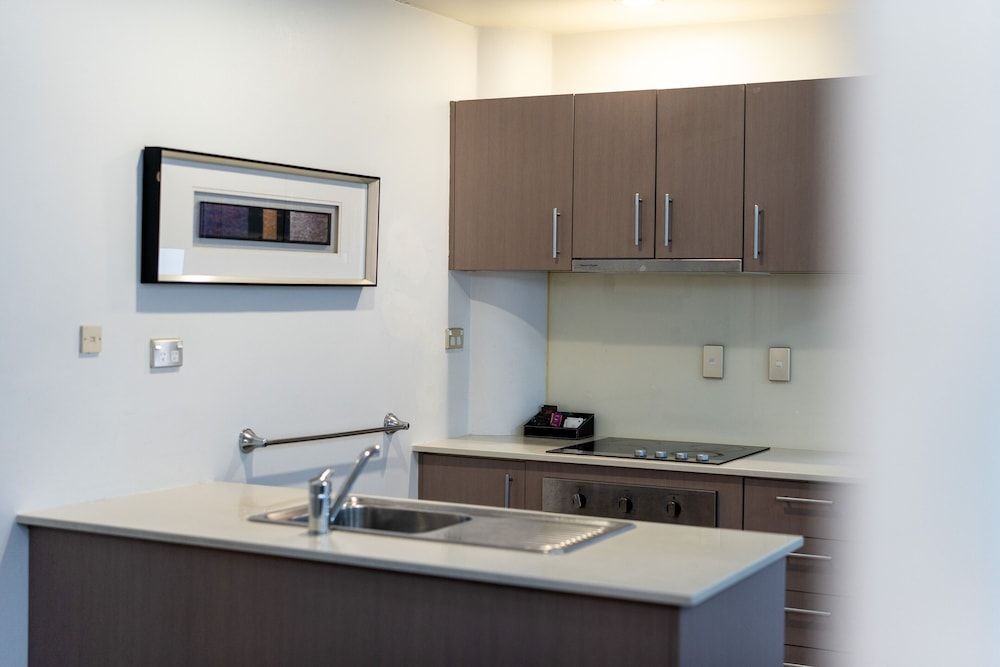 Mercure Wellington Central City Hotel and Apartments Apartment, 2 Bedrooms, Kitchen 6