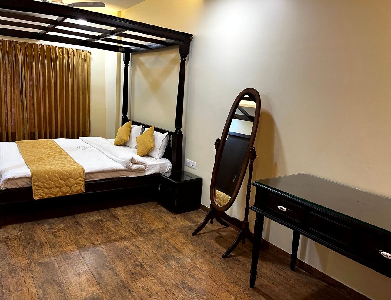 2 BHK Duplex with Balcony