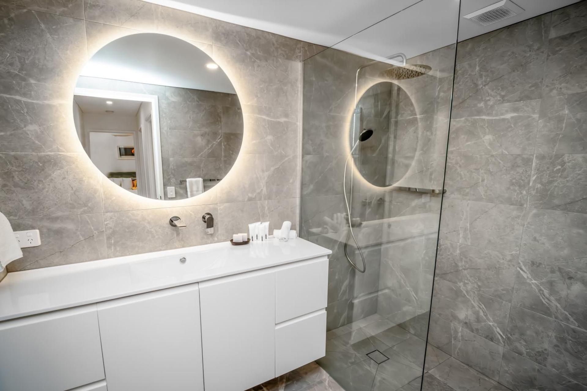 Superior Two-Bedroom Apartment with Courtyard - Ground Floor (Apt 5)