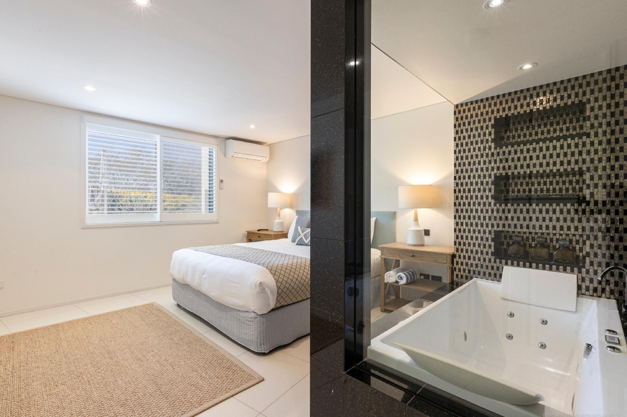 Apartment (2 Adults)