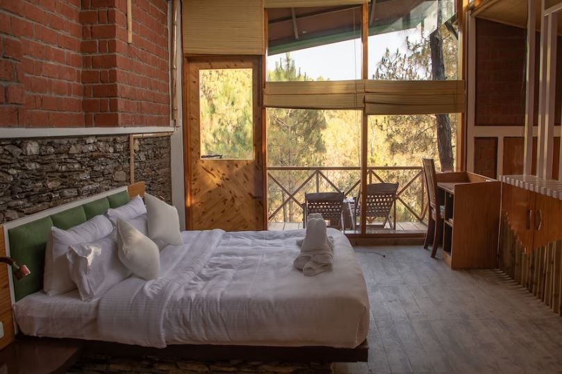 Zone Connect by The Park Lansdowne Family Room