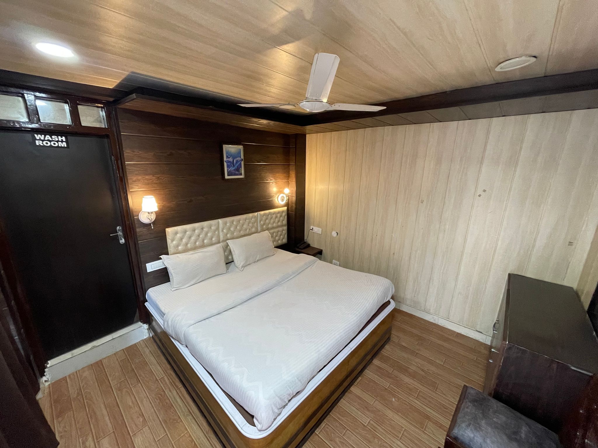 Hotel Fontana Standard Room 30