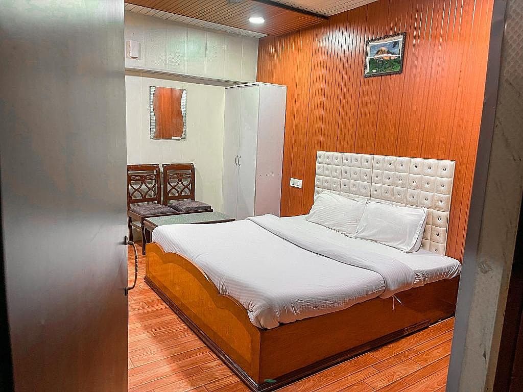 Hotel Fontana Standard Room 2