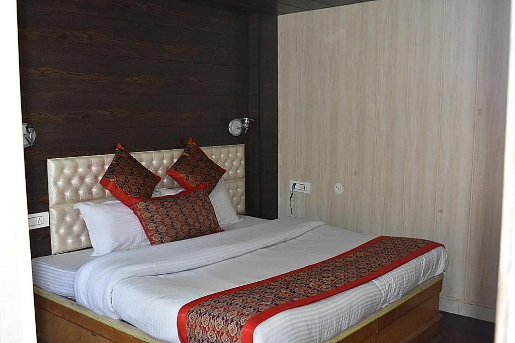 Hotel Fontana Standard Room 16