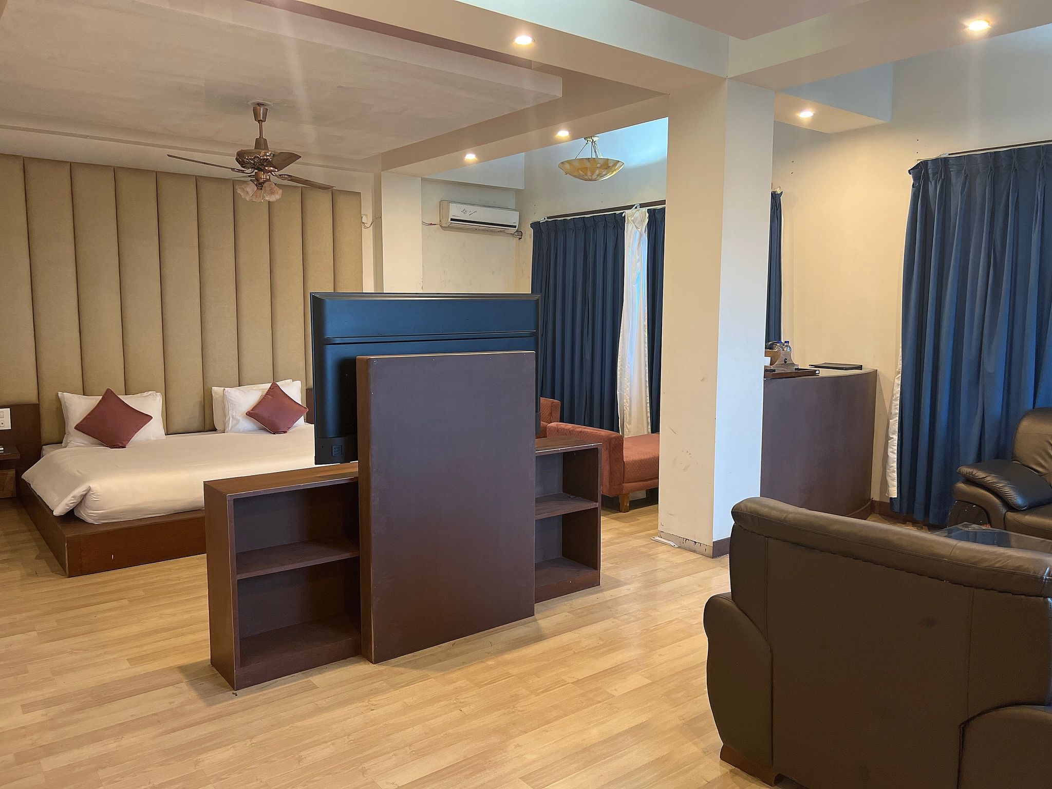 The Countryside Resorts , Srinagar Luxury Suite Room 2