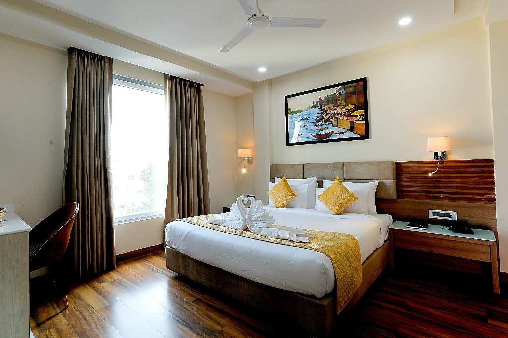 Hotel Dolphin Grand Superior Double Room 12