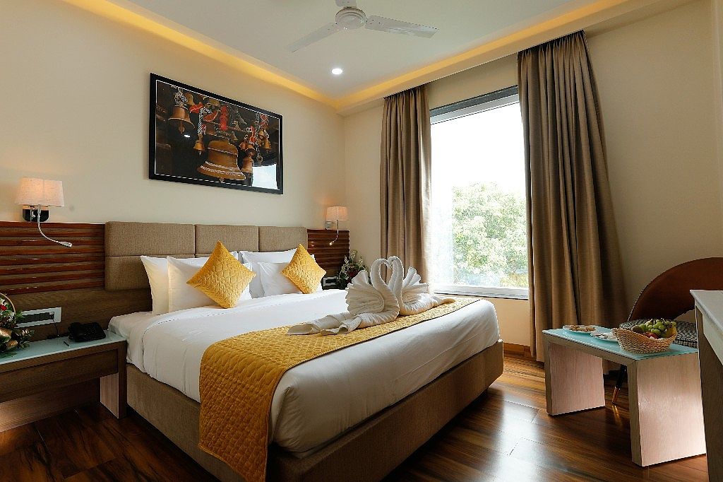 Hotel Dolphin Grand Superior Double Room 6
