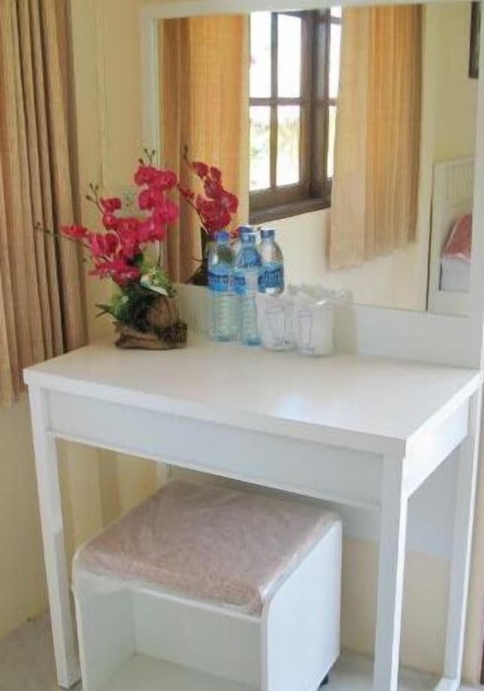 Krabi Discovery Resort Deluxe Bungalow 7