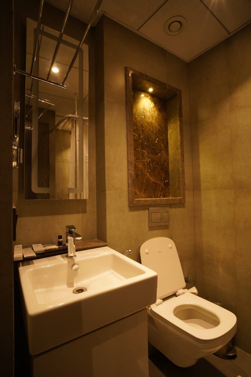 Livbox Supernova Noida Deluxe Room with Balcony (City View) 6