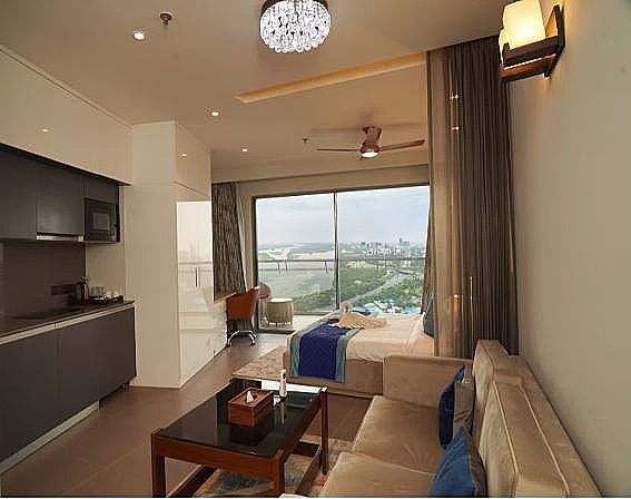 Luxury Room with Balcony (River View)