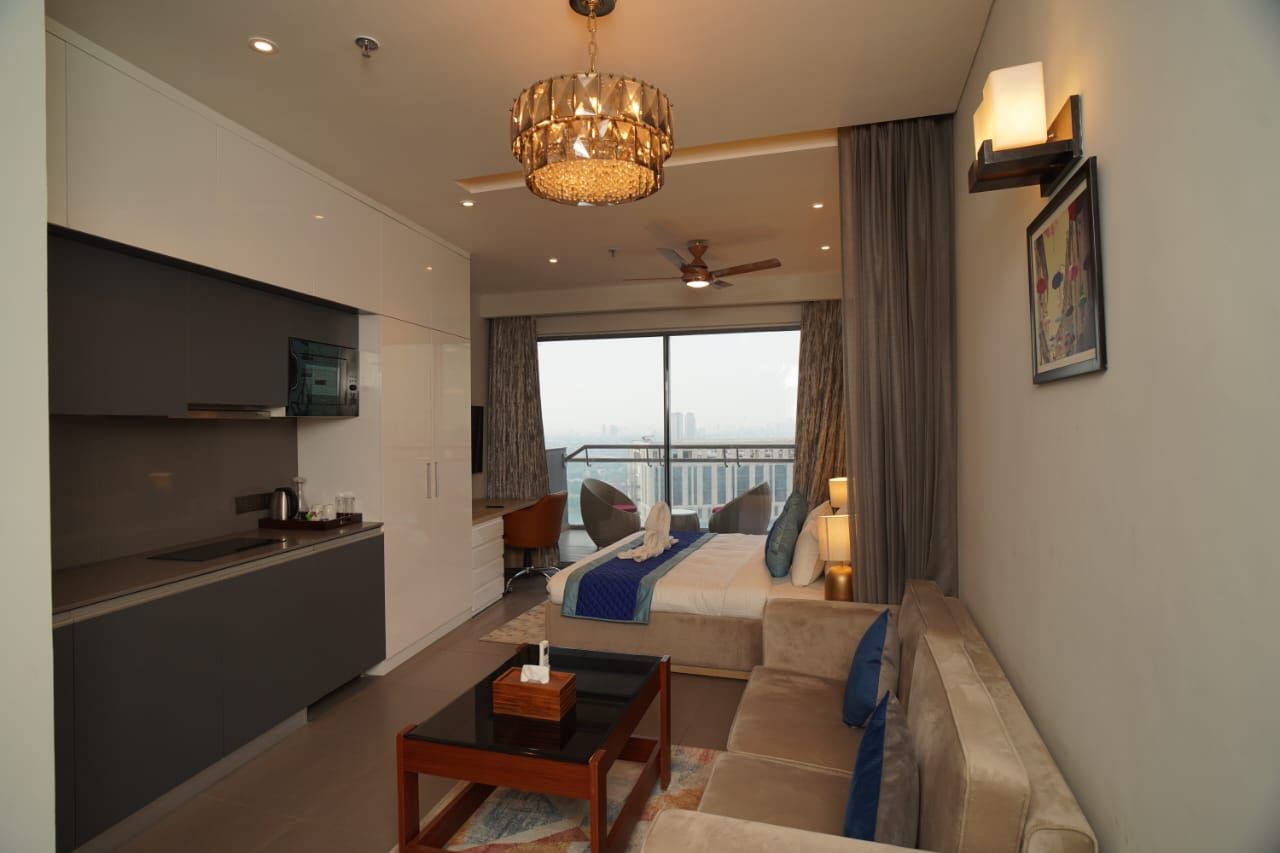 Livbox Supernova Noida Deluxe Room with Balcony (City View) 9