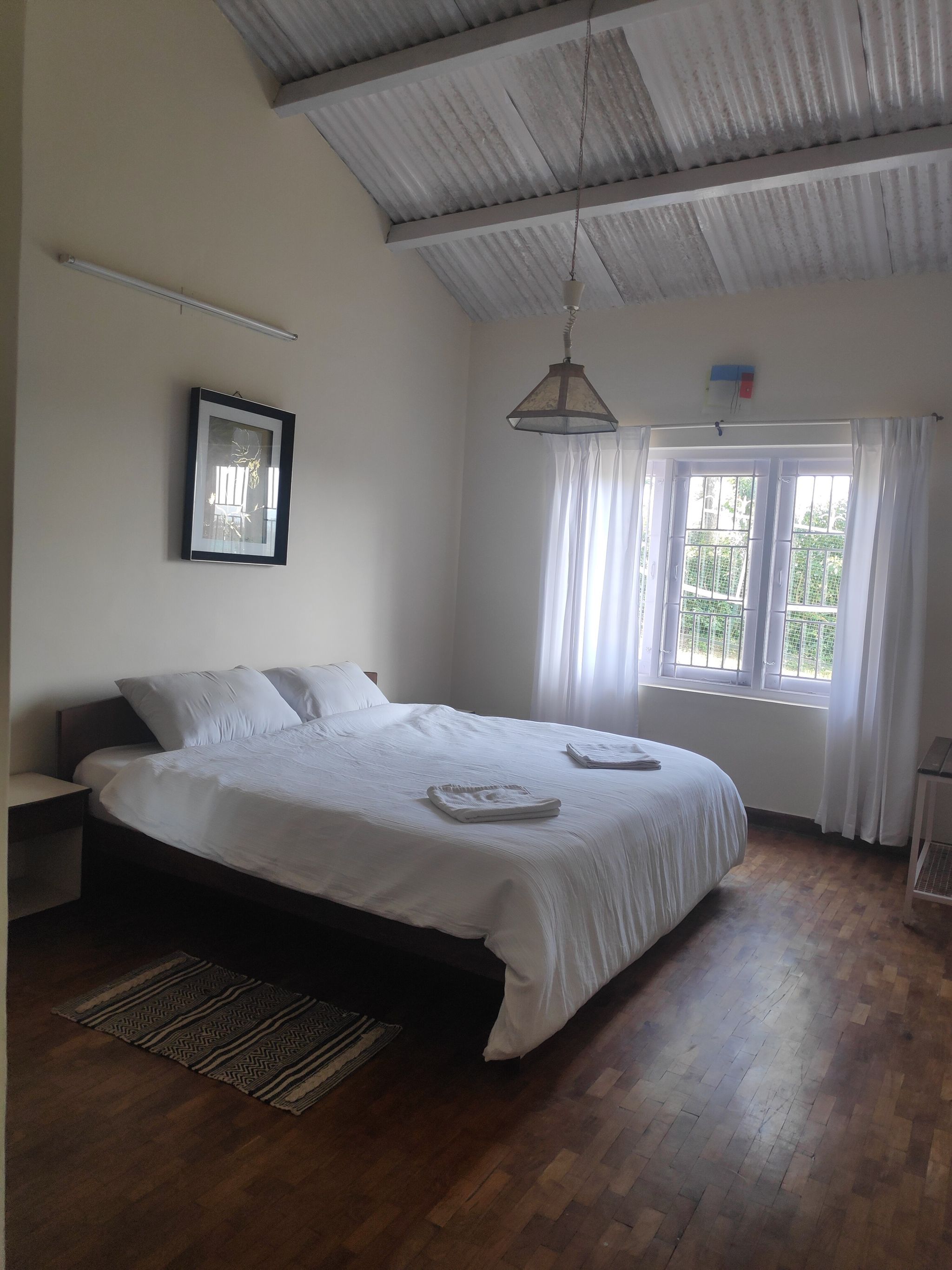 Dew Drops Cottage Coonoor By Lexstays Compact Room 3