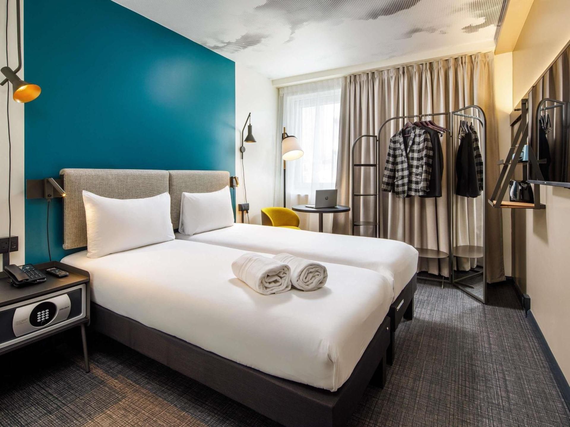 Twin room with 2 beds