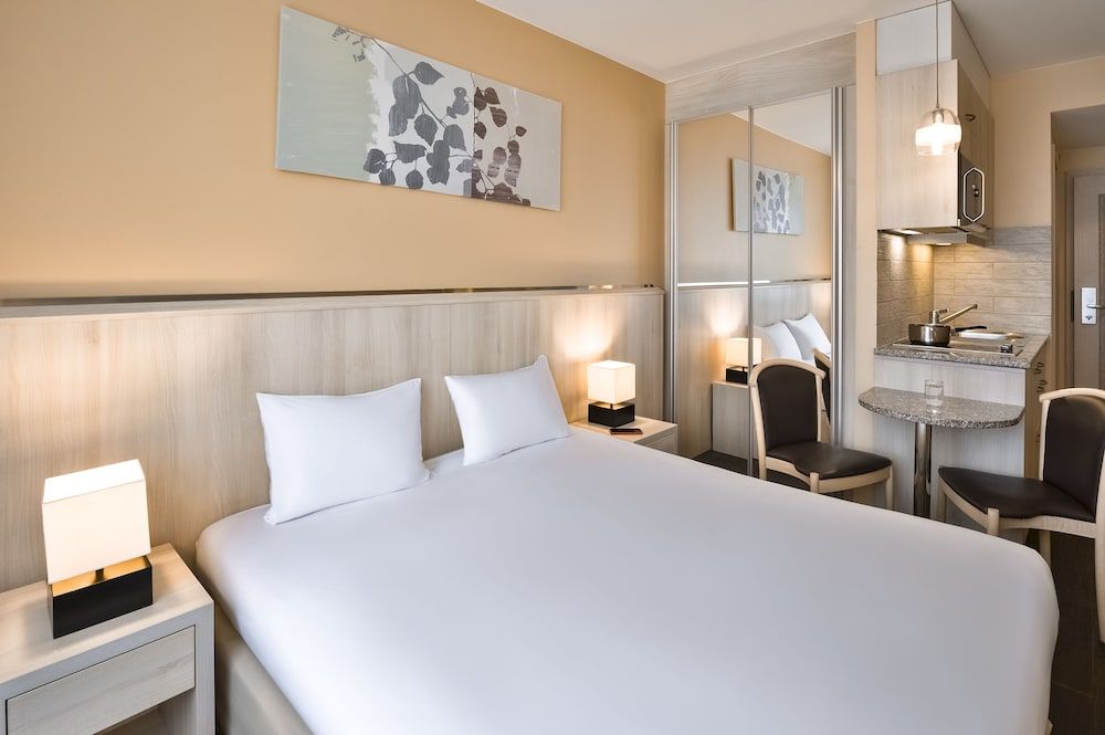 Aparthotel Adagio Geneve Mont Blanc Studio, 1 Double Bed