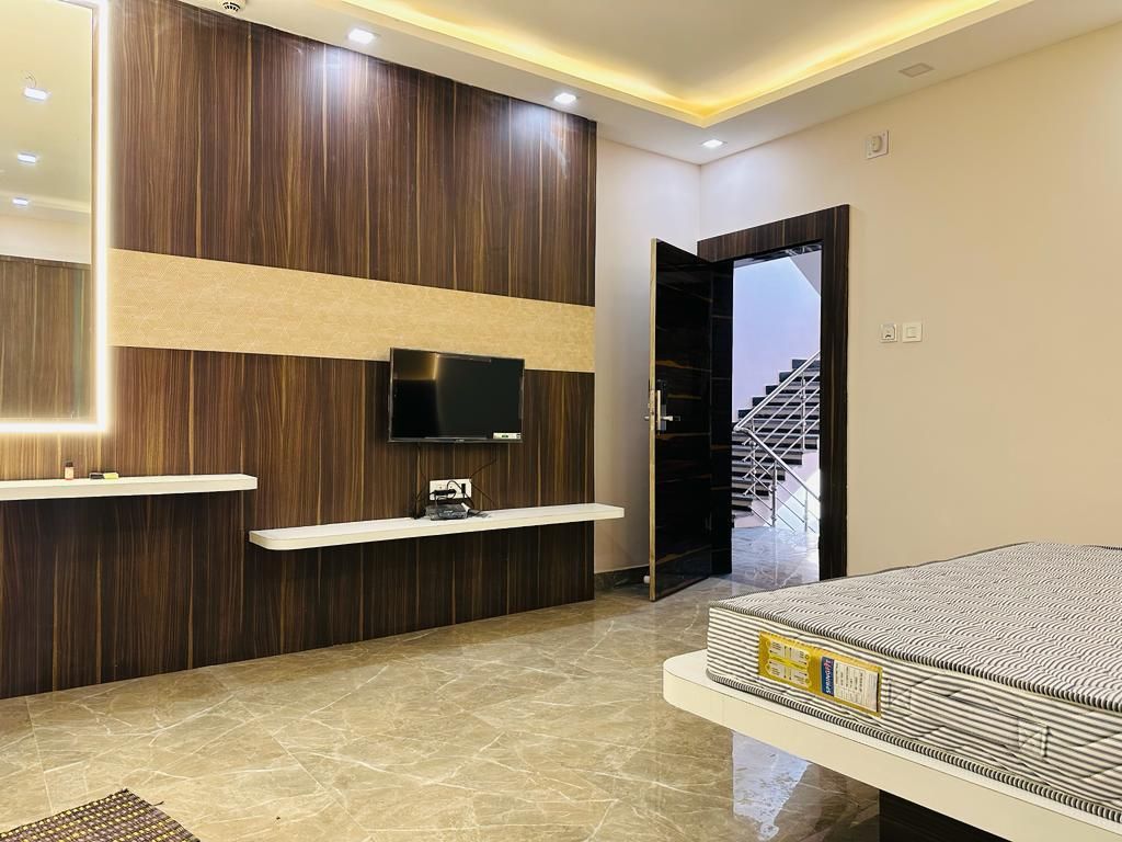 Lmt Continental Standard Room 5