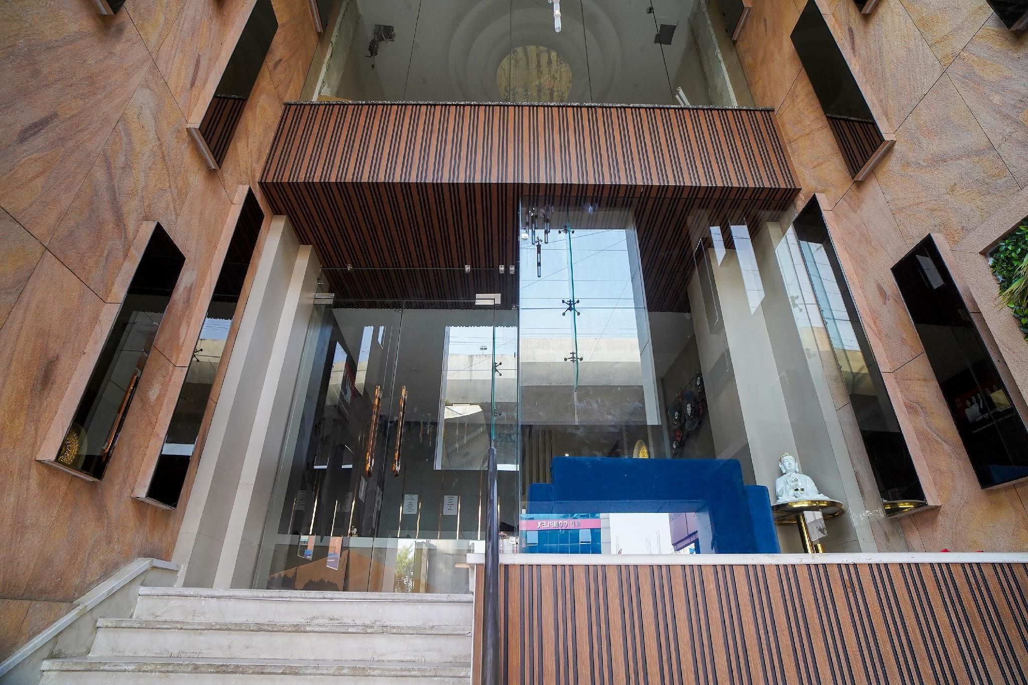 undefined Familia Hotel 7