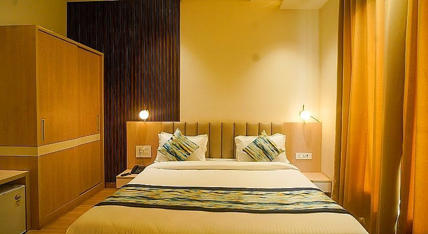 undefined Familia Hotel 5