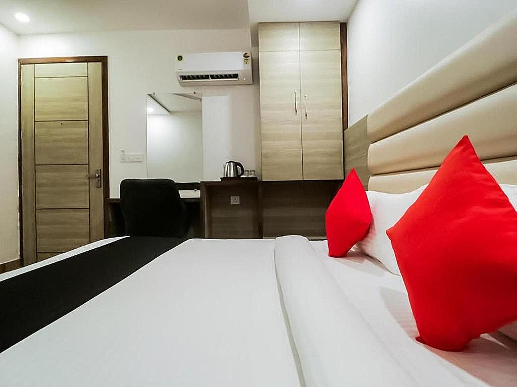 Hotel GN Pride Deluxe Room 8