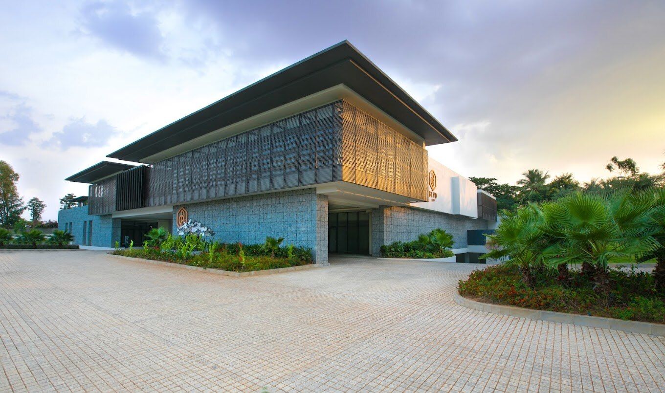 BLVD Club - Near BENGALURU AIRPORT