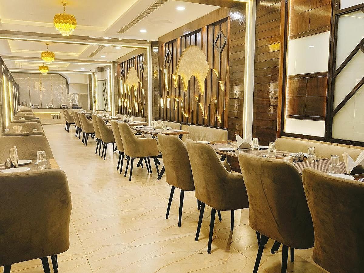 Food & Dining
