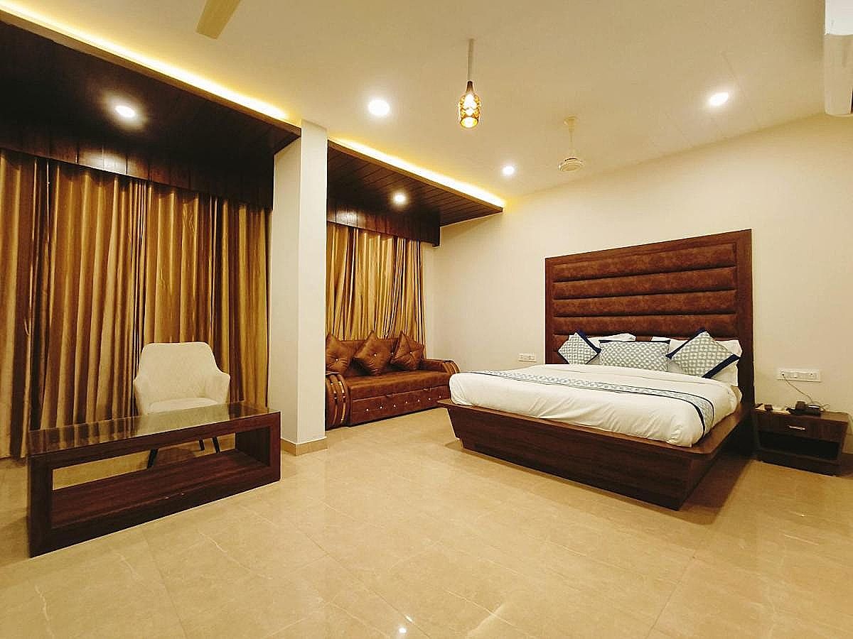 undefined Hotel Diamond Creek ,Near Railway Station 5