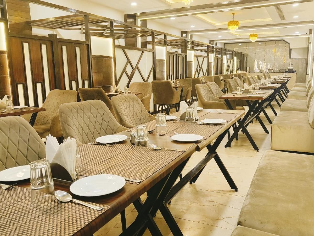 Food & Dining
