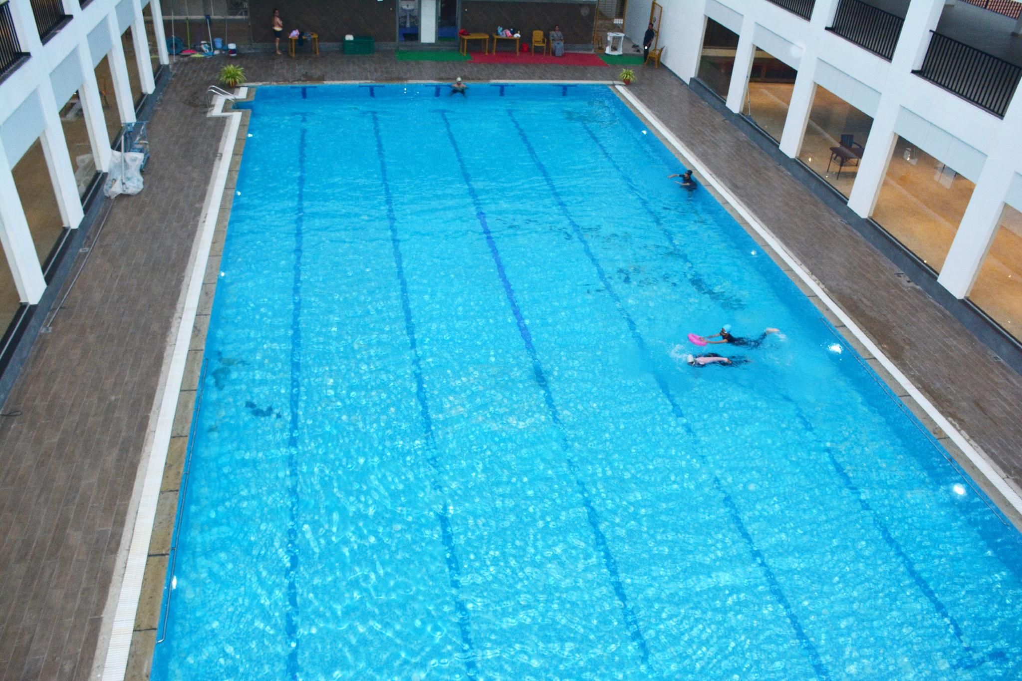 Swimming pool