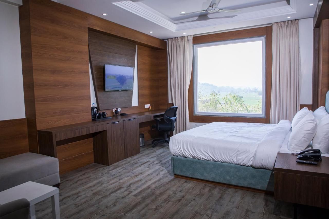 Utopia Resort Sanchi Deluxe Double Room