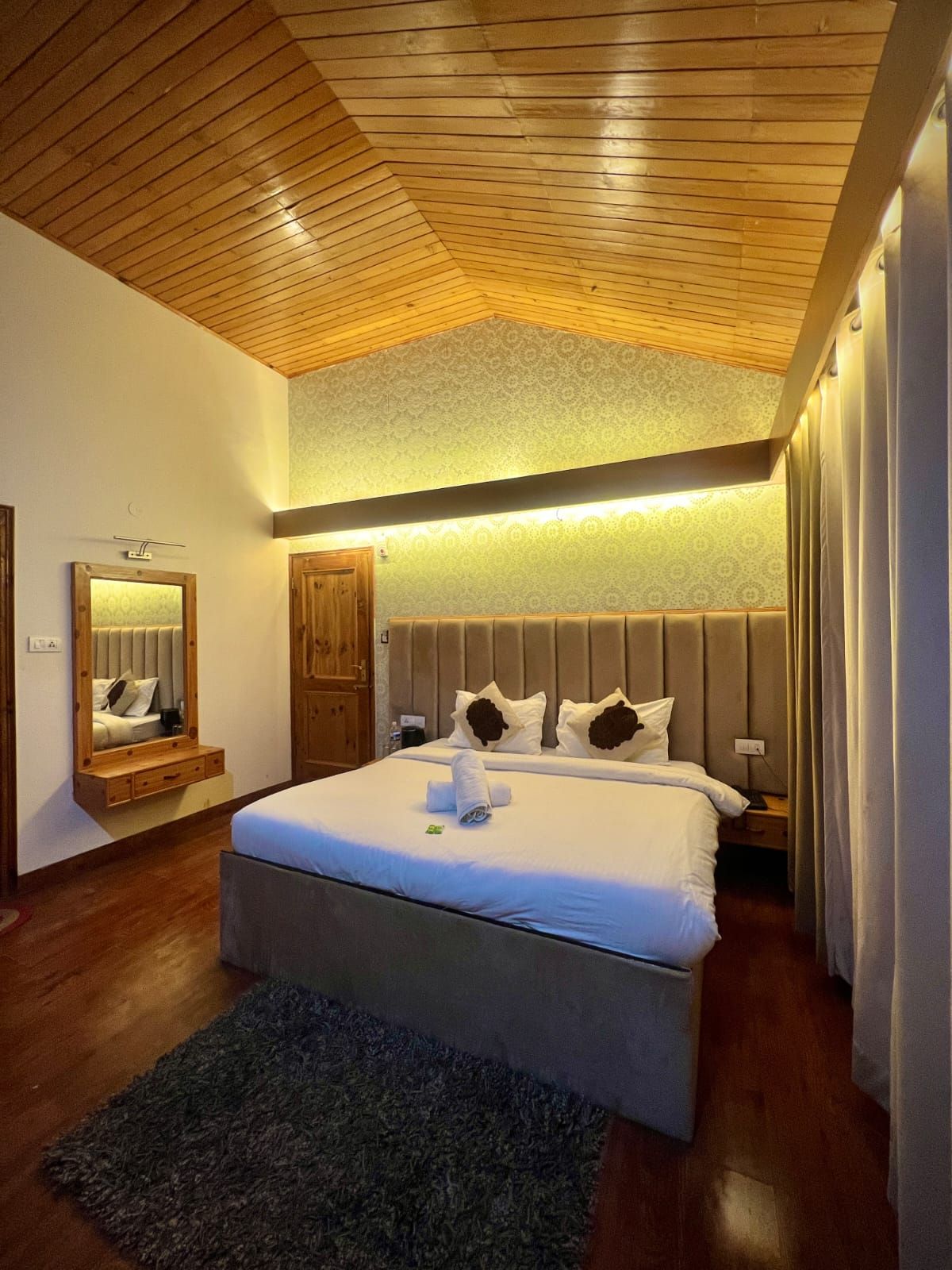 Superior Deluxe Room with Balcony