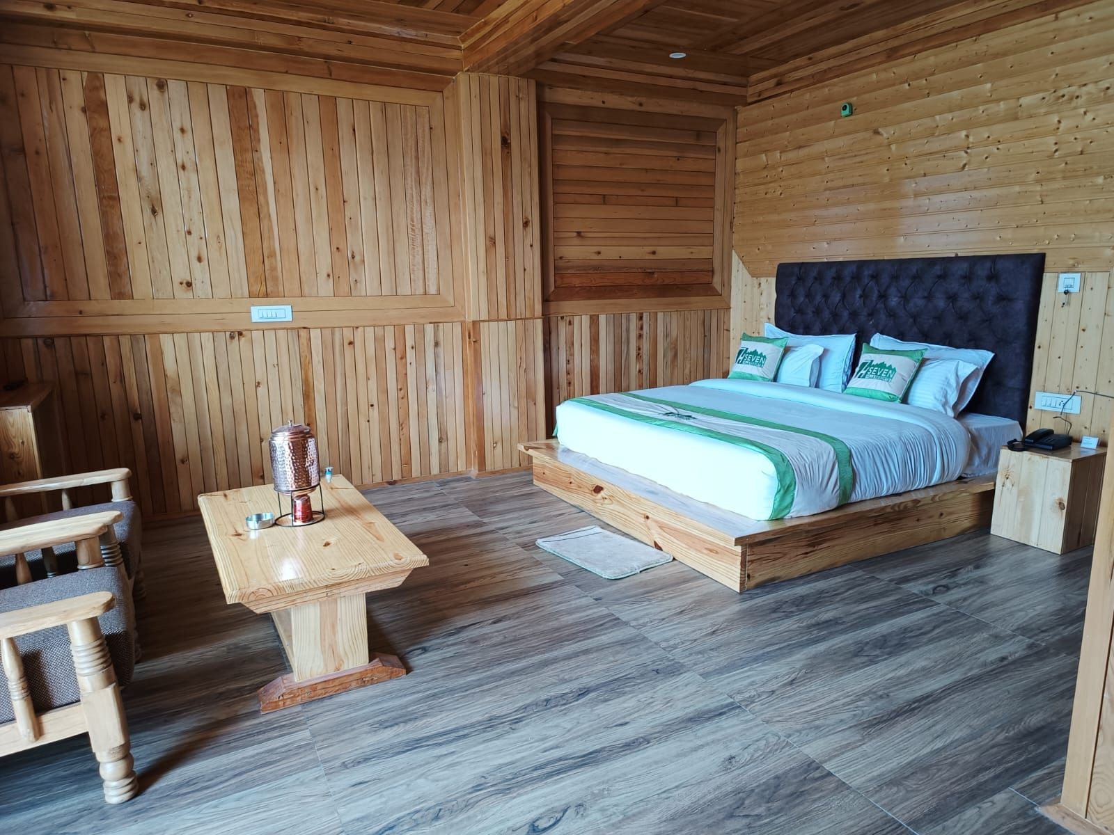 Deluxe Room Mountain View with Balcony