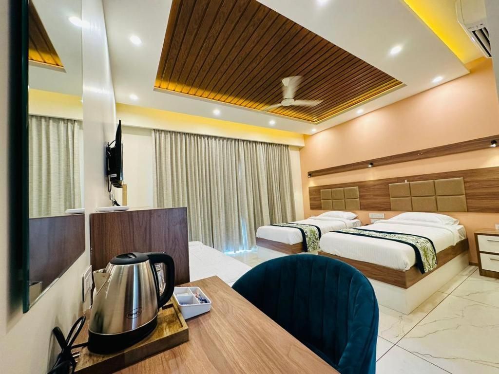 Premier Twin Room