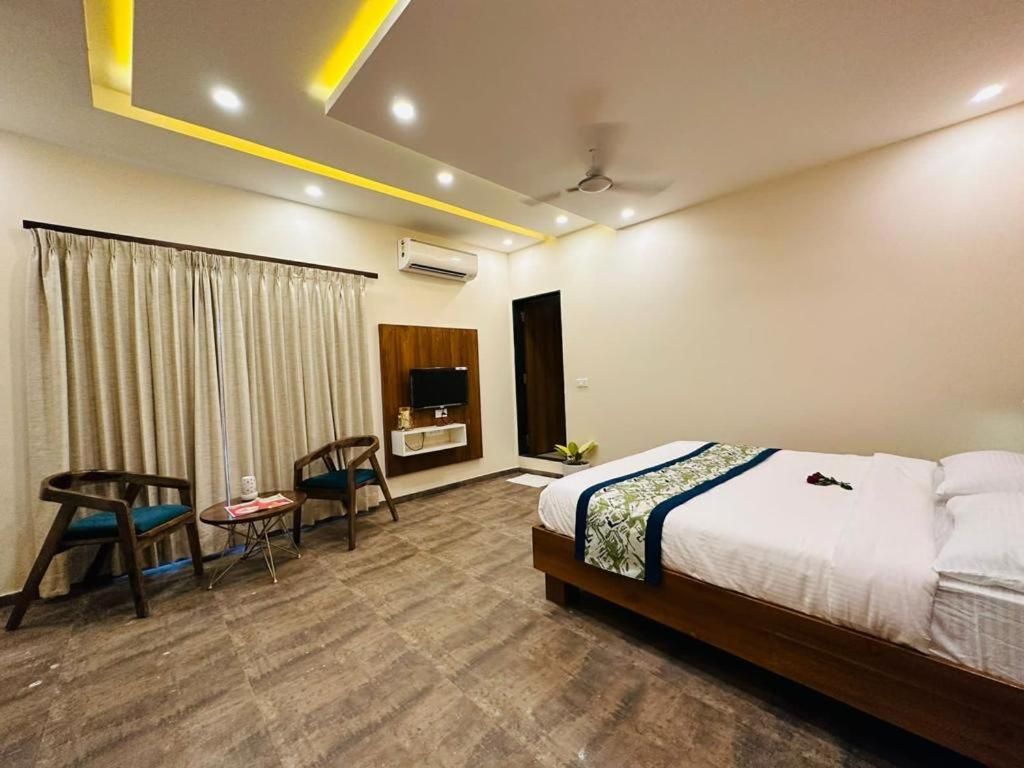 Club Room