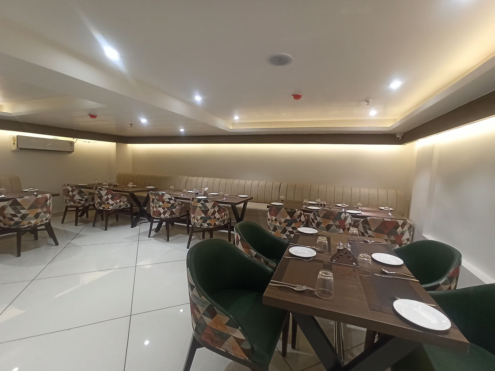 Food & Dining