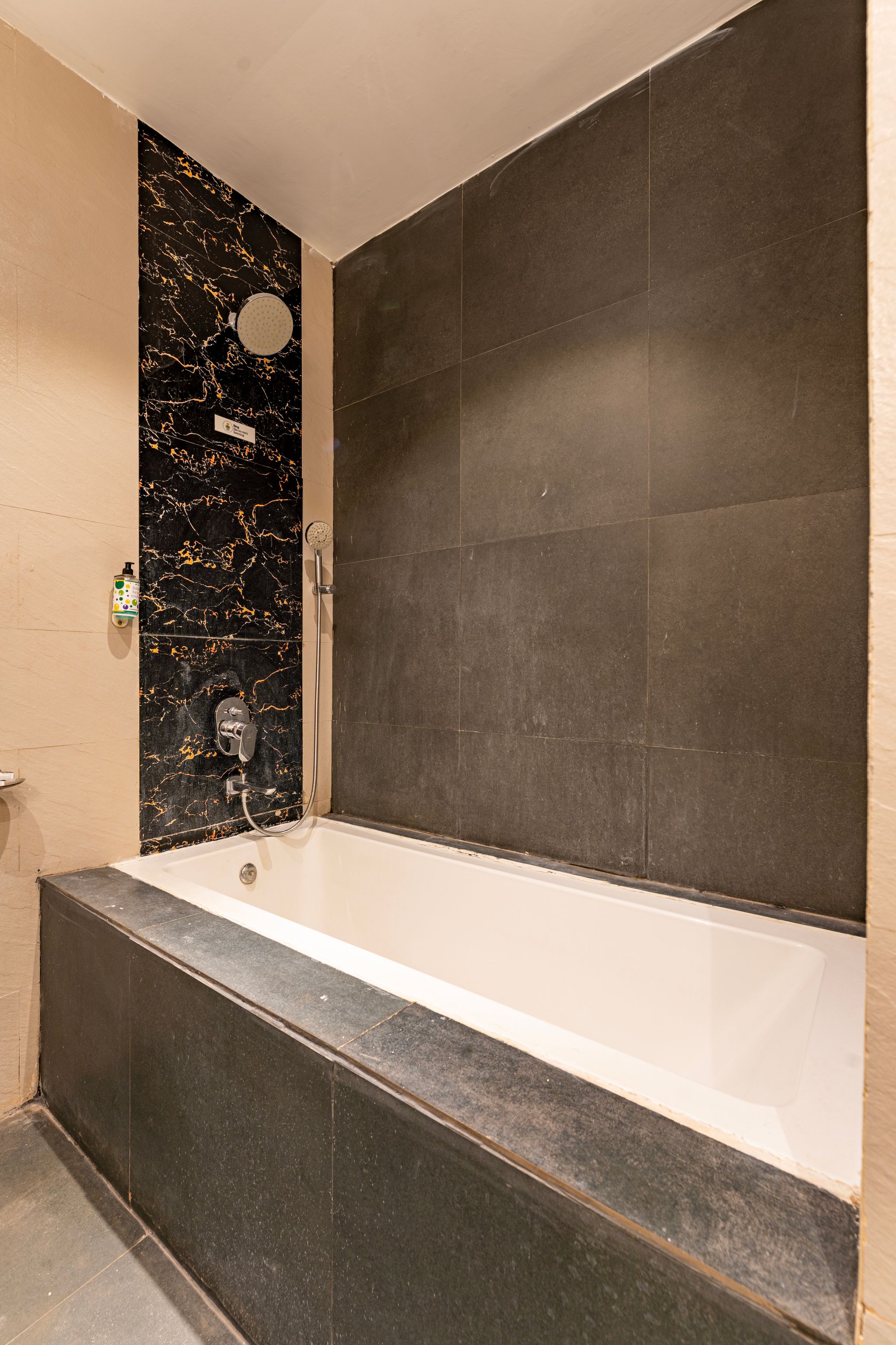 undefined Ravissant 10